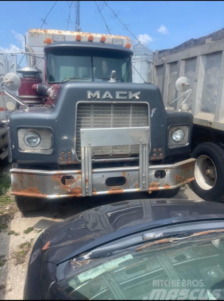 MAC Truck Kiperi kamioni