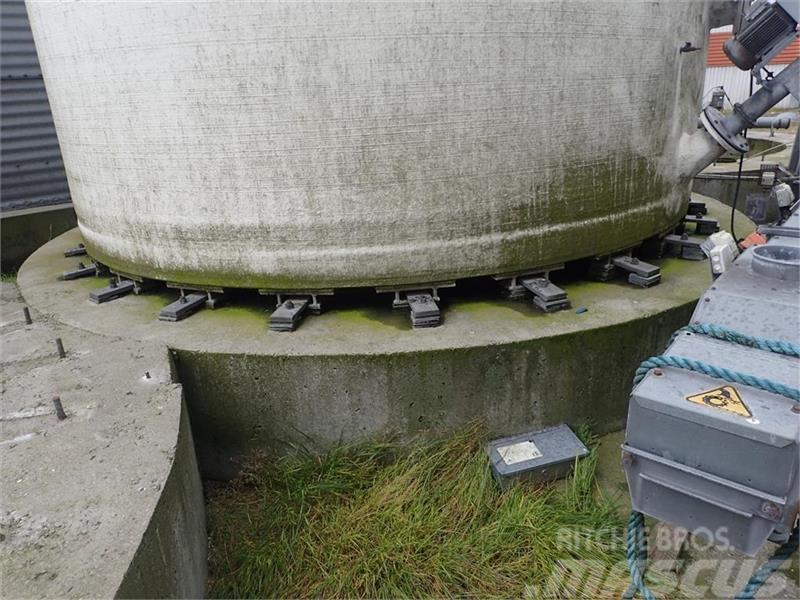 Tunetank glasfiber silo 210 m3 Oprema za istovaranje silosa
