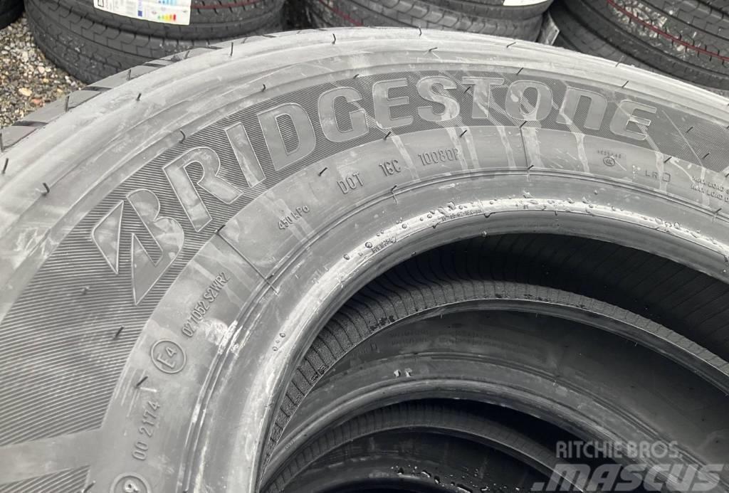 Bridgestone Duravis 215/70 R15C TYRES Gume, točkovi i felne