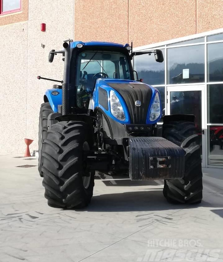 New Holland T 8.360 Traktori
