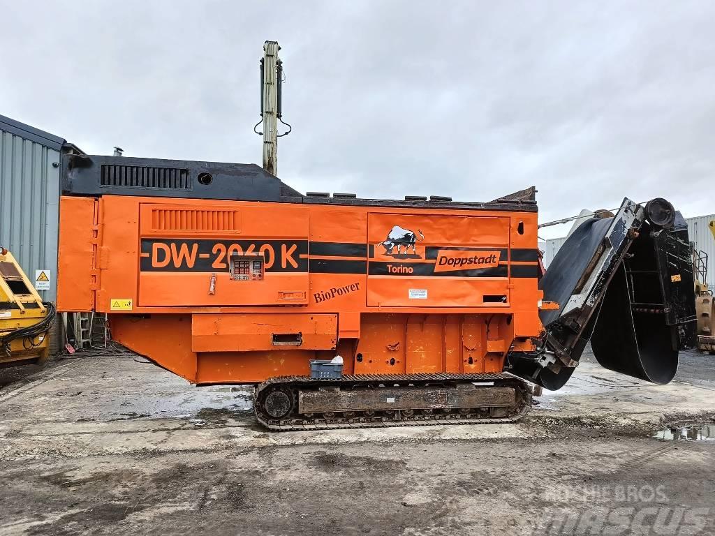 Doppstadt DW 2060 K BioPower shredder waste wood remote Mašine za uništavanje otpada