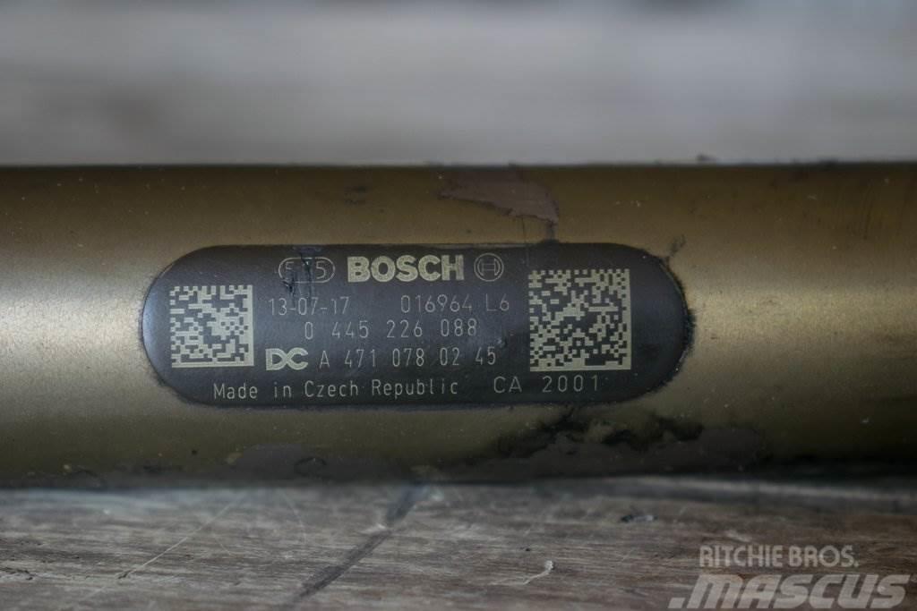 Bosch ΑΓΩΓΟΣ ΔΙΑΝΟΜΗΣ ΚΑΥΣΙΜΟΥ (ΦΛΟΓΕΡΑ) MERCEDES ACTROS Ostale kargo komponente