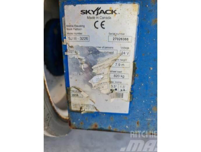 SkyJack SJIII-3226 Makazaste platforme
