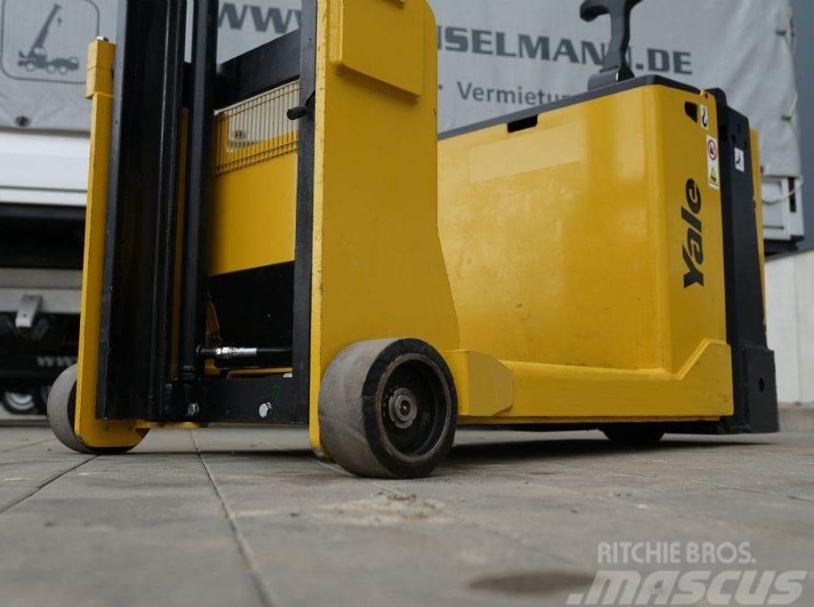 Yale MC12 Gabelhochhubwagen mit Gewicht Ručni električni viljuškar