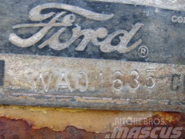 Ford 4550 4x2 rendegraver til ophug Rovokopači