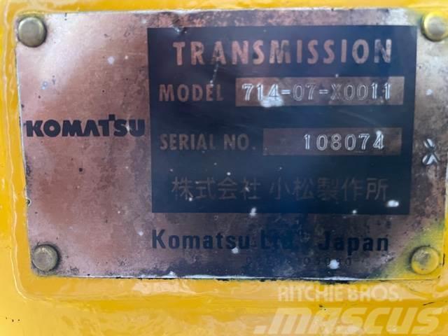 Komatsu WF450 transmission Model 714-07-X 0011 ex. Komatsu Transmisija