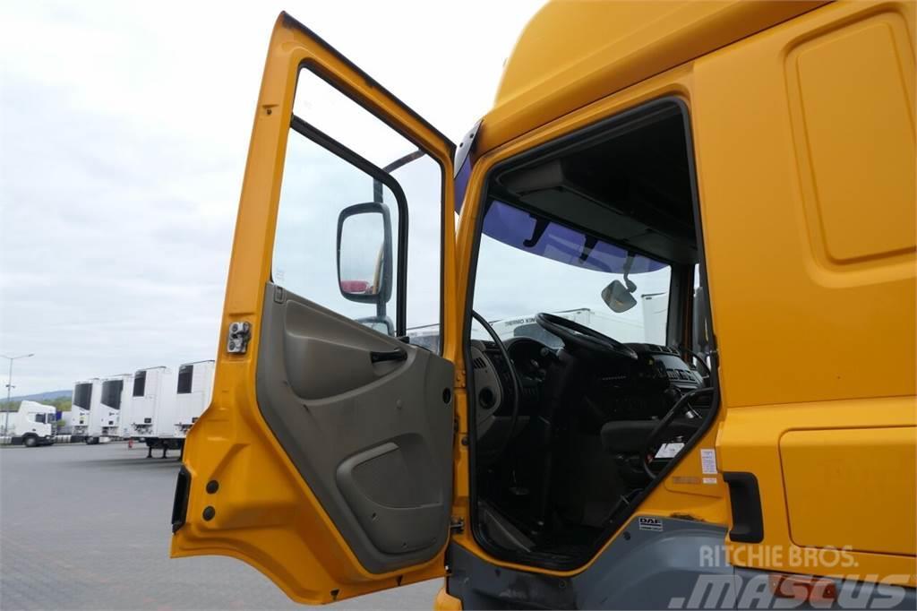 DAF CF 85.460 / 6x2 / HAKOWIEC TERBERG / TER 850 / OŚ  Rol kiper kamioni sa kukom za podizanje tereta