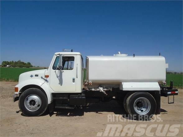 International 4700 Kamioni za vodu