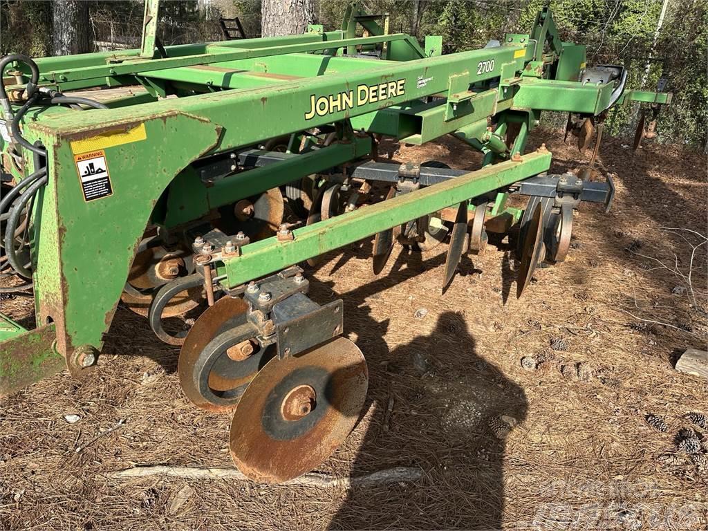John Deere 2700 Ostale mašine i priključci za obradu tla