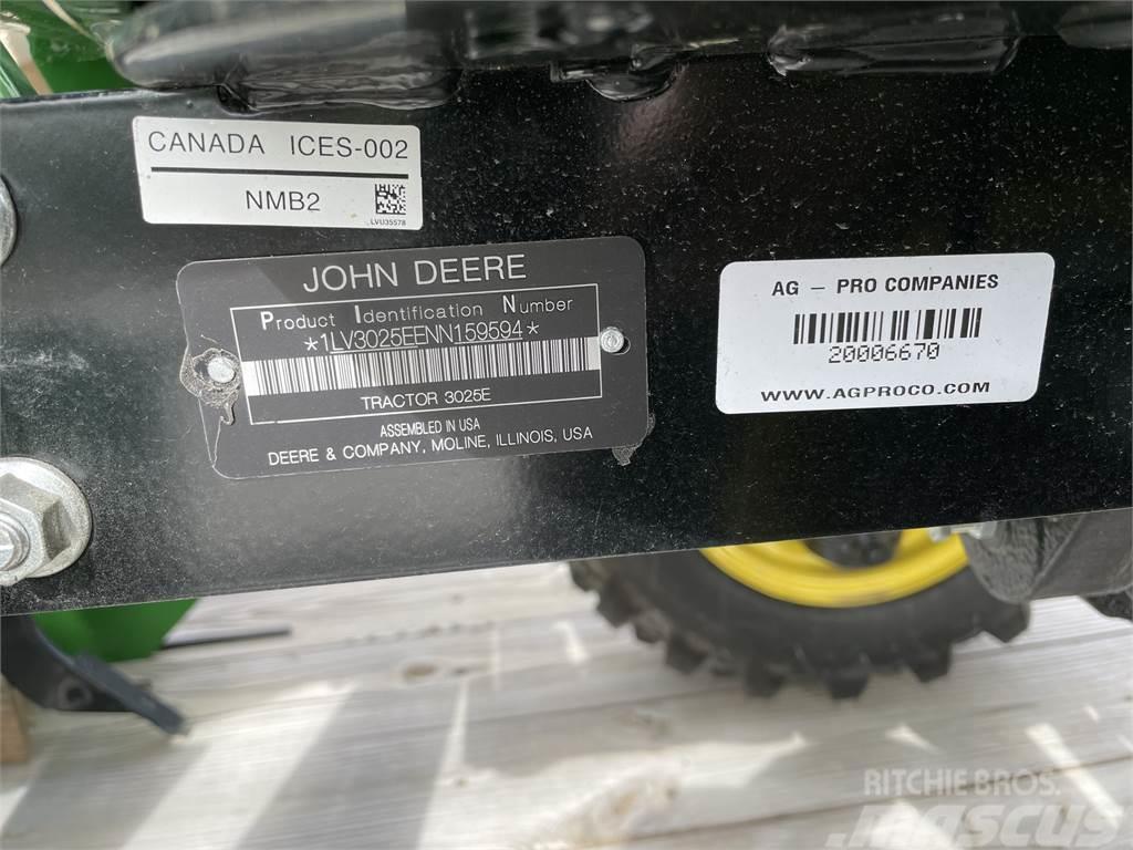John Deere 3025E Manji traktori