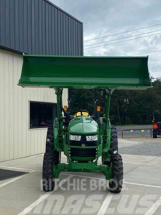 John Deere 4052M Manji traktori