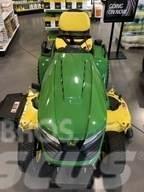 John Deere X580 Manji traktori
