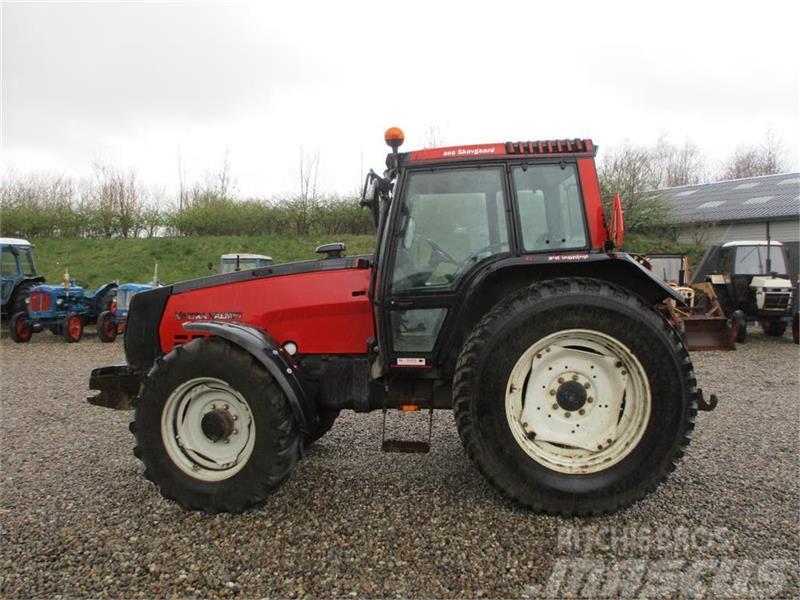 Valtra 8050 with defect clutch/gear, can not drive Traktori