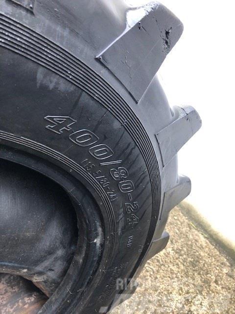 Dunlop 400/80 X 24 Gume, točkovi i felne