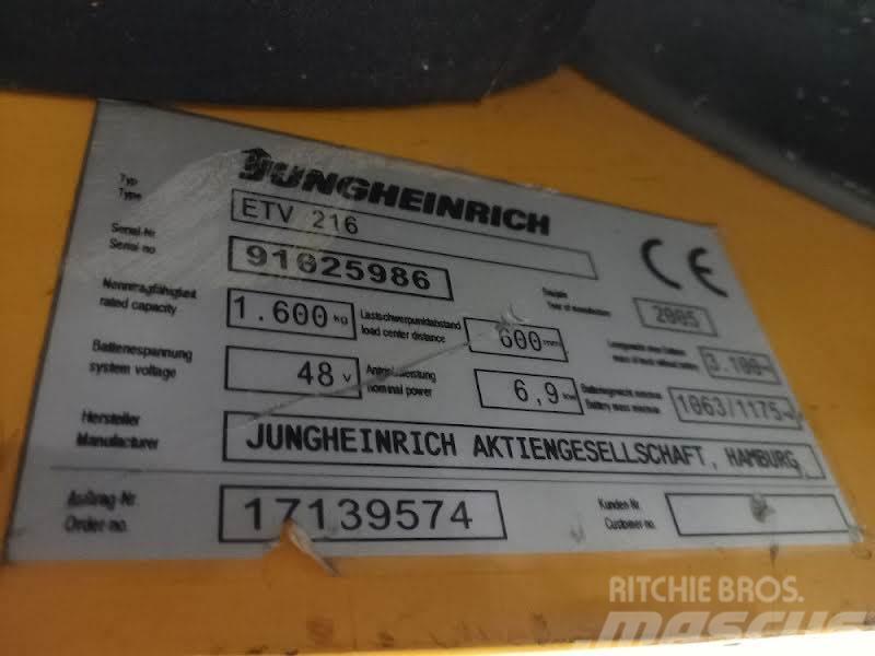 Jungheinrich ETV 216 Viljuškari sa pomičnim stupom