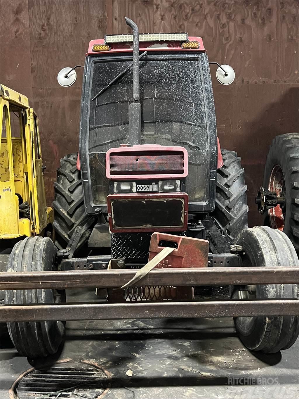 Case IH 585 Traktori