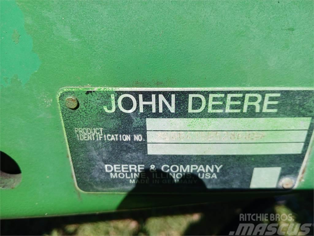John Deere 6415 Traktori