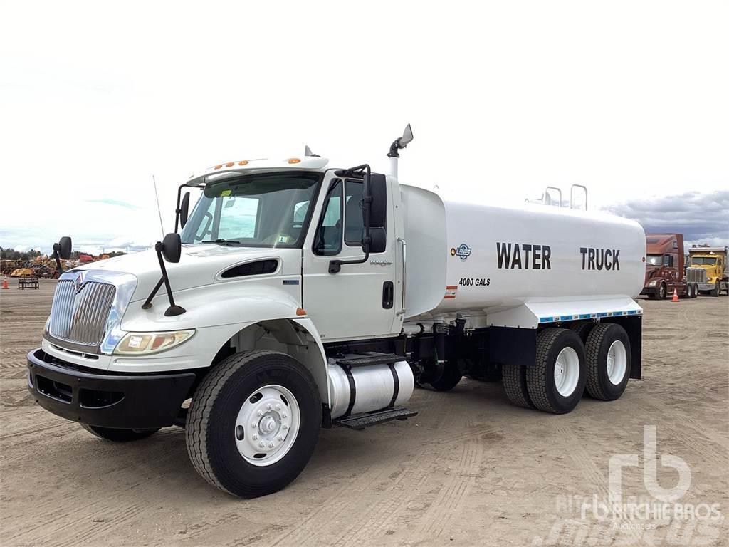 International 4400 Kamioni za vodu