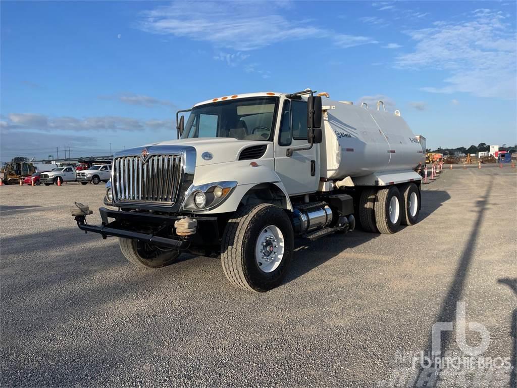 International 7400 Kamioni za vodu