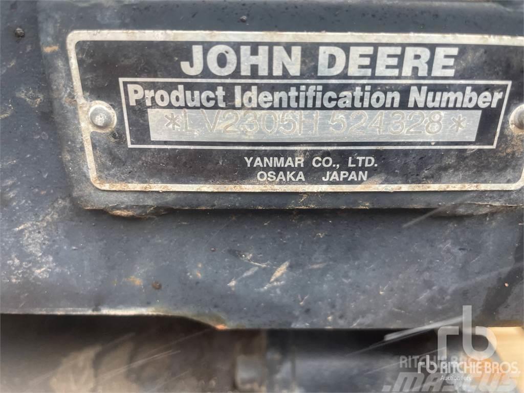 John Deere 2305 Manji traktori