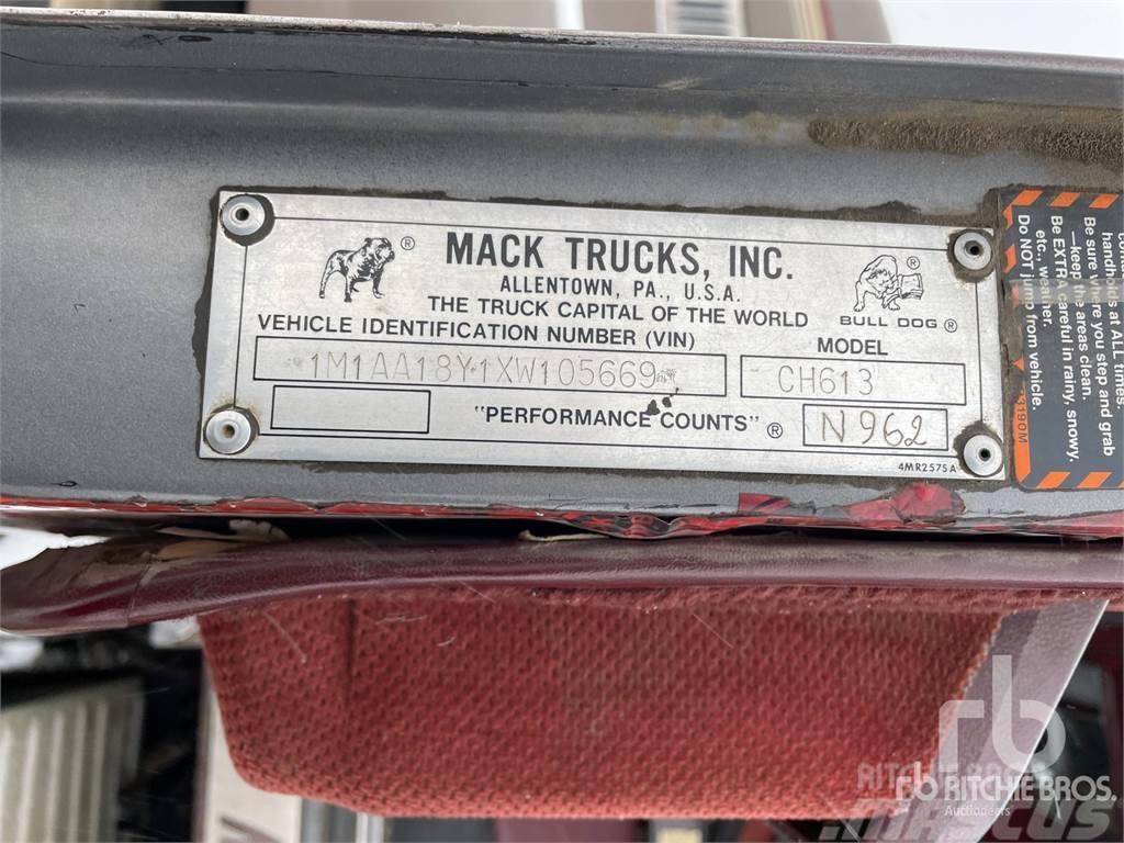 Mack CH613 Tegljači