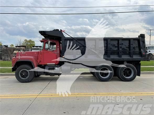 Mack RD686SX Kiperi kamioni