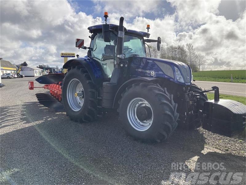 New Holland T7.300 AC Bluepower Traktori