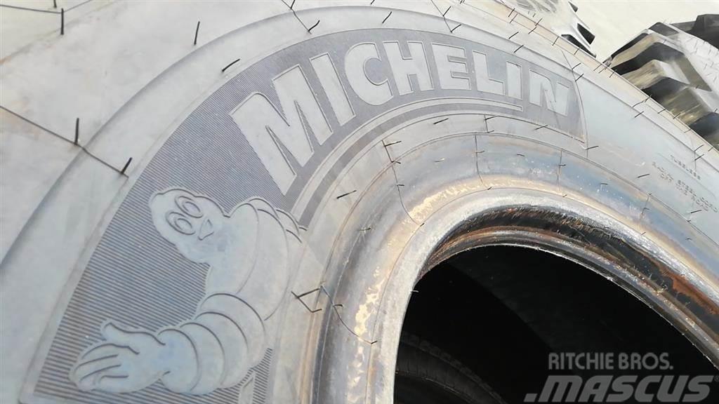 Michelin 23.5R25 Xadn+ 185B NEW DEMOUNT. Gume, točkovi i felne