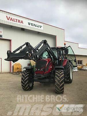 Valtra N154D Traktori