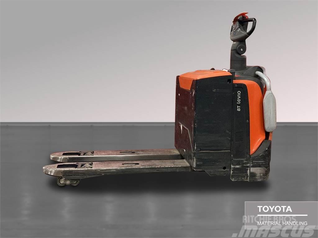 Toyota LPE220 Nisko podizni električni viljuškar sa stajalištom