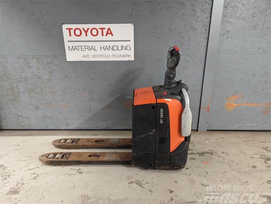 Toyota LPE200B Nisko podizni električni viljuškar sa stajalištom