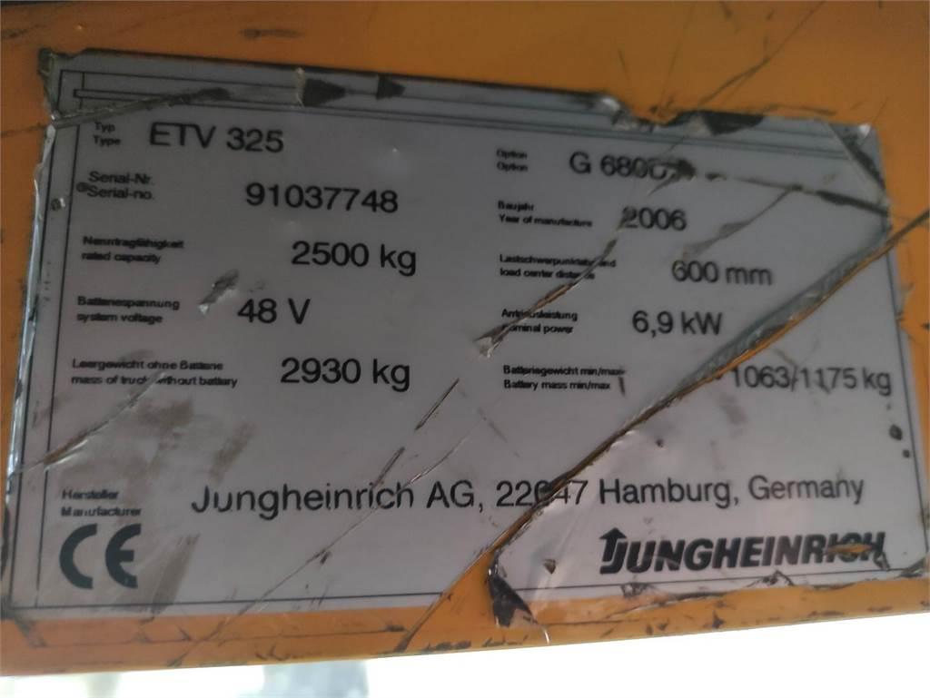 Jungheinrich ETV325 Viljuškari sa pomičnim stupom